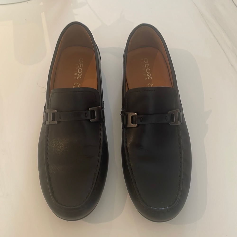 GEOX Respira black loafers